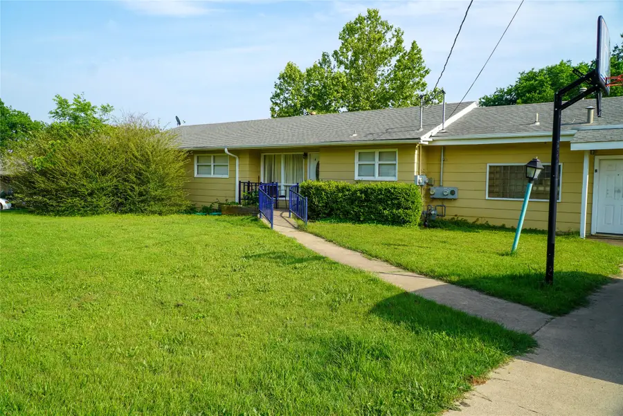 109 E 4th Street, Keene, TX 76059 - #2