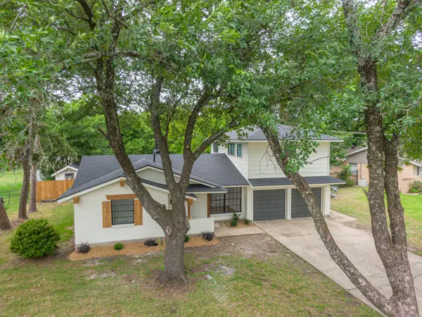 2509 Woodlawn Drive, Ennis, TX 75119
