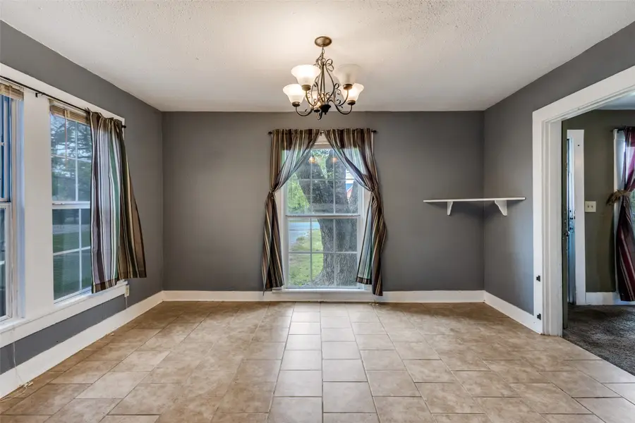 205 W Main Street, Gunter, TX 75058 - #2