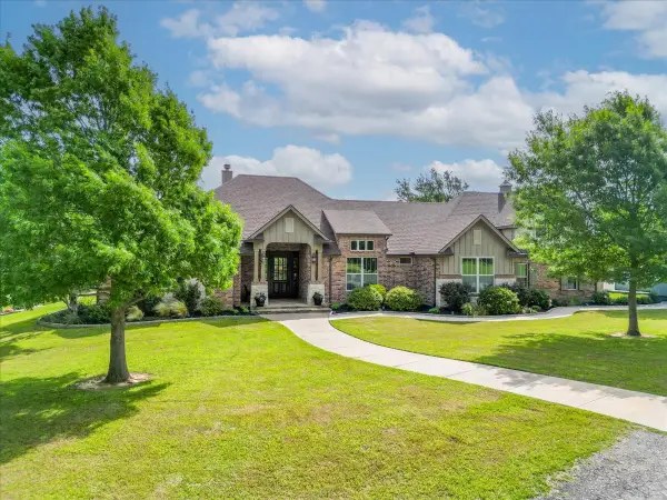 3909 Paluxy Highway, Granbury, TX 76048