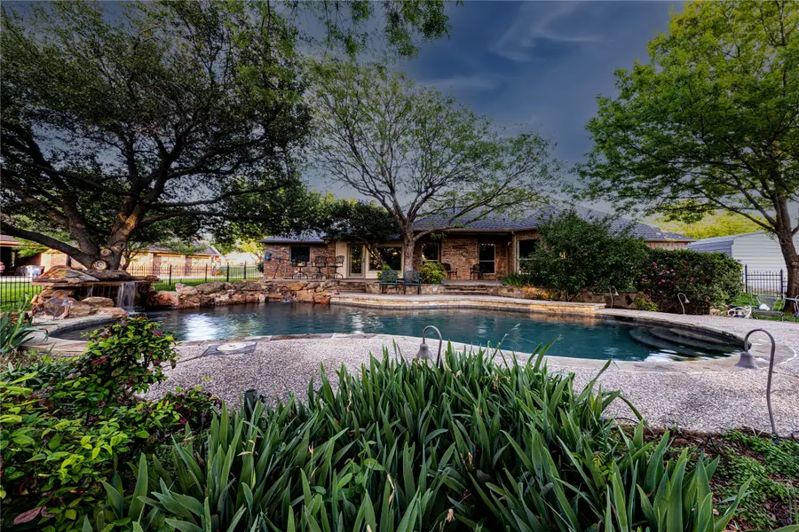 3943 Peregrine Point, Celina, TX 75009 - #3