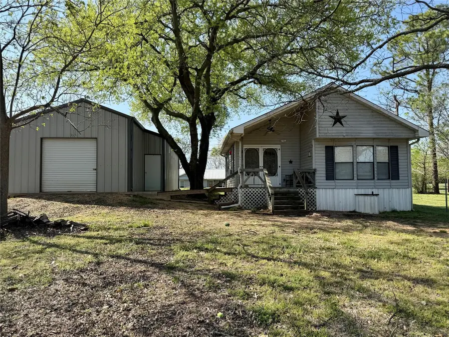 306 Oak Street, Nocona, TX 76255 - #2