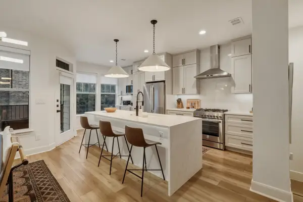 4904 Live Oak Street #2, Dallas, TX 75206