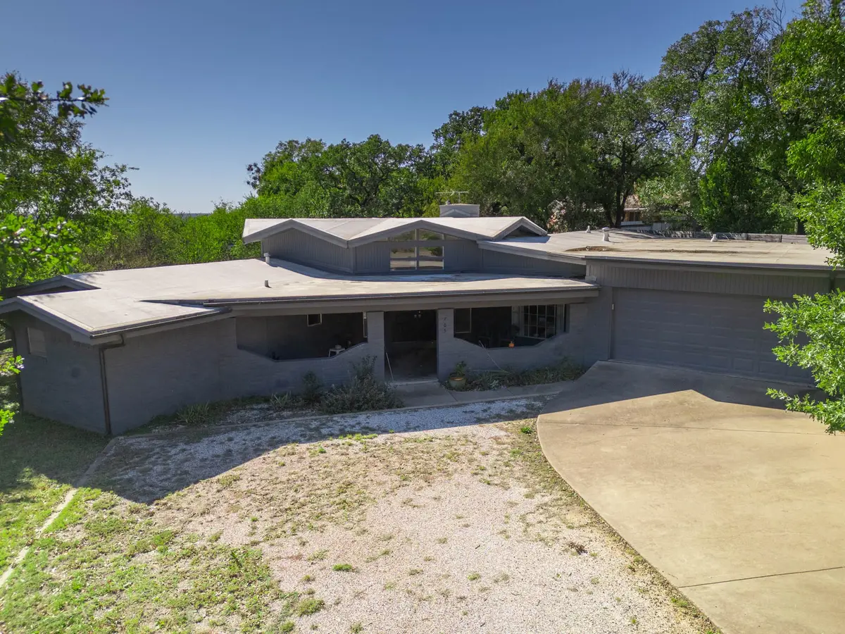 705 NW 10th Street, Mineral Wells, TX 76067 - #1