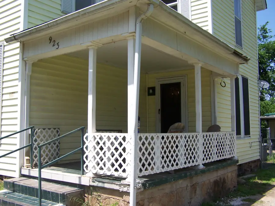 923 Nelson Street, Denison, TX 75020 - #2