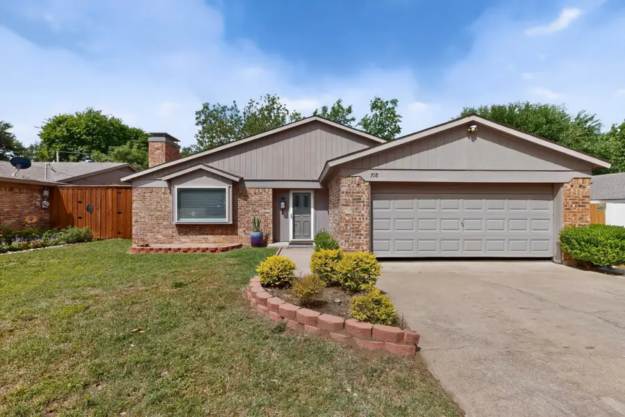 718 Matthews Court, Arlington, TX 76012 - #2
