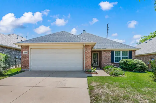 10008 Sourwood Drive, Fort Worth, TX 76244