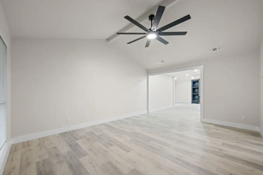 221 Lipscomb Street, Cleburne, TX 76031 - #2