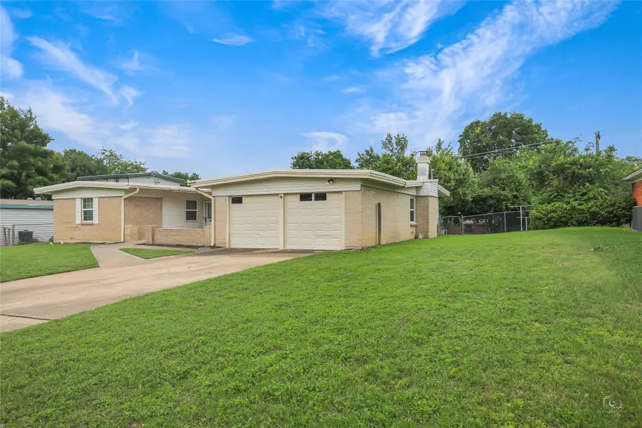 8033 Pinewood Drive, Benbrook, TX 76116 - #3