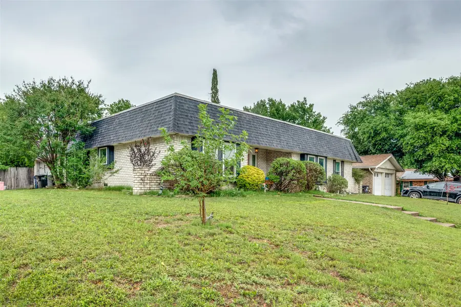 1616 Country Manor Road, Fort Worth, TX 76134 - #3