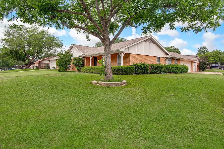 4053 Glenbrook Drive, Arlington, TX 76015 - #2