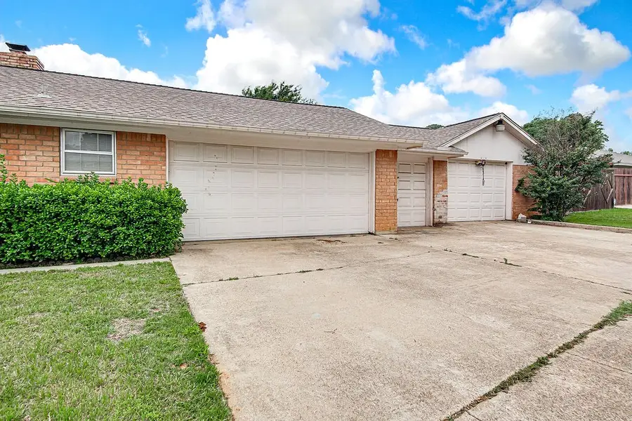 4053 Glenbrook Drive, Arlington, TX 76015 - #3