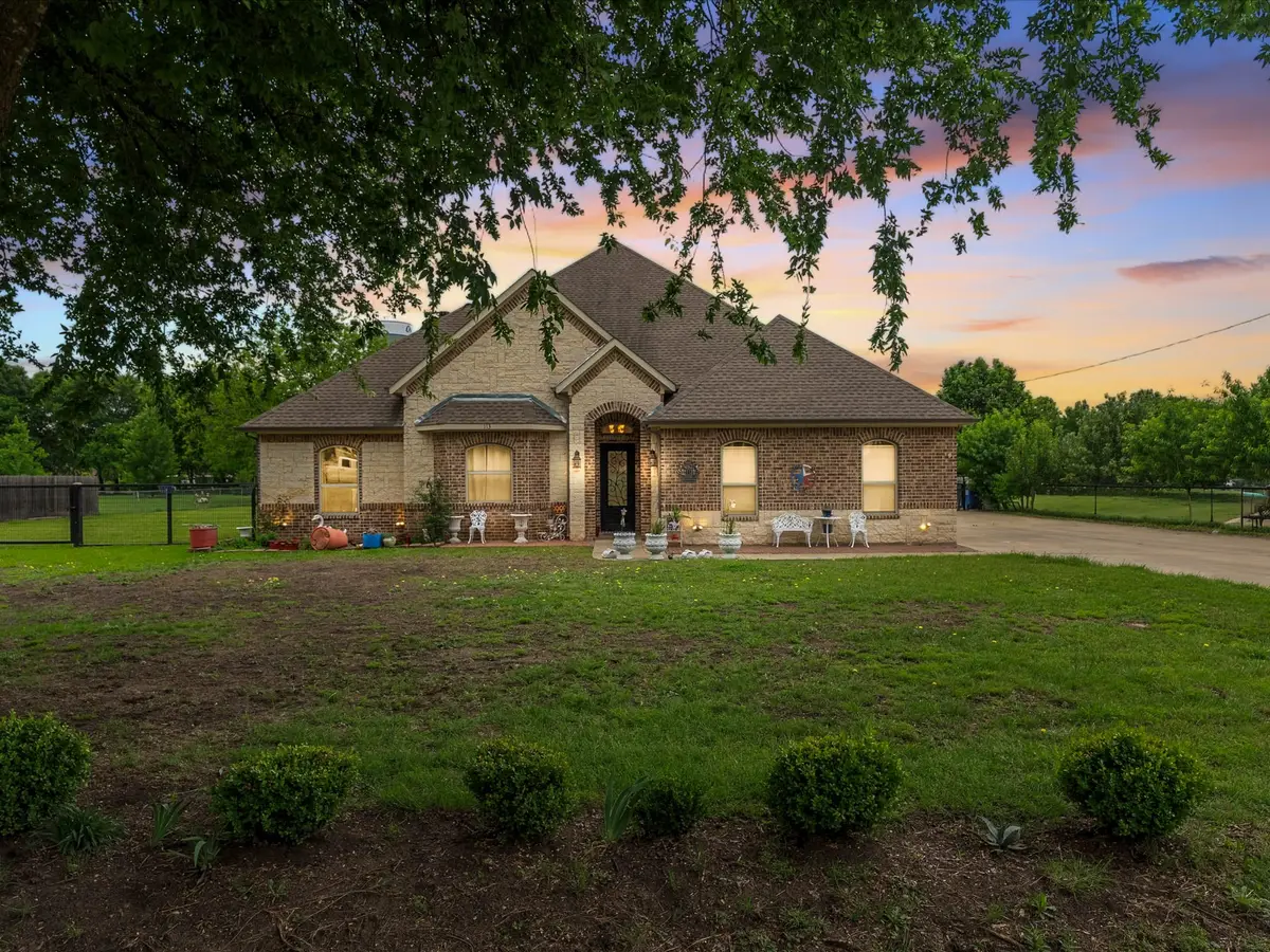 113 Silverwood Drive, Ovilla, TX 75154 - #1