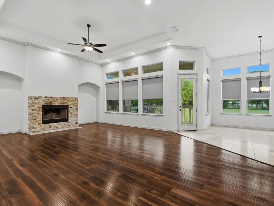 113 Silverwood Drive, Ovilla, TX 75154 - #3
