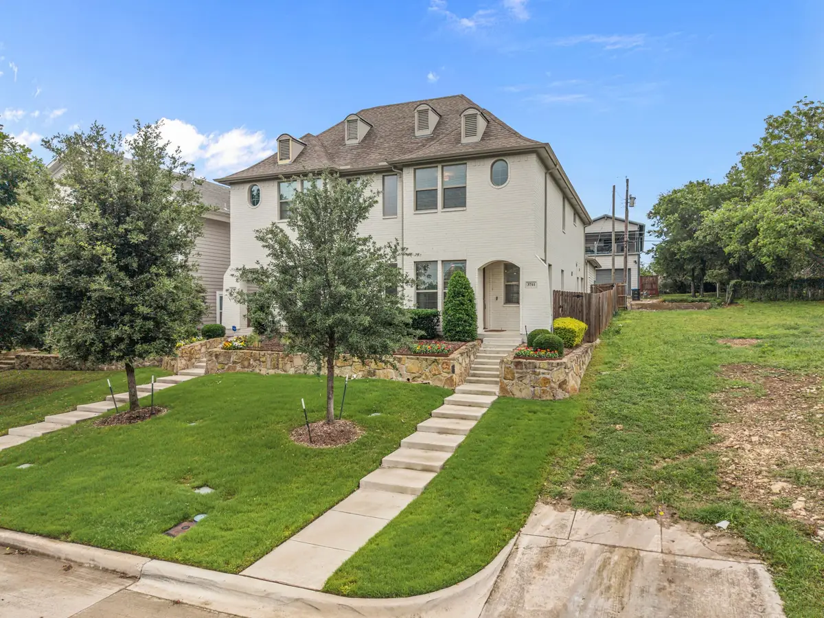 3711 Byers Avenue, Fort Worth, TX 76107 - #1