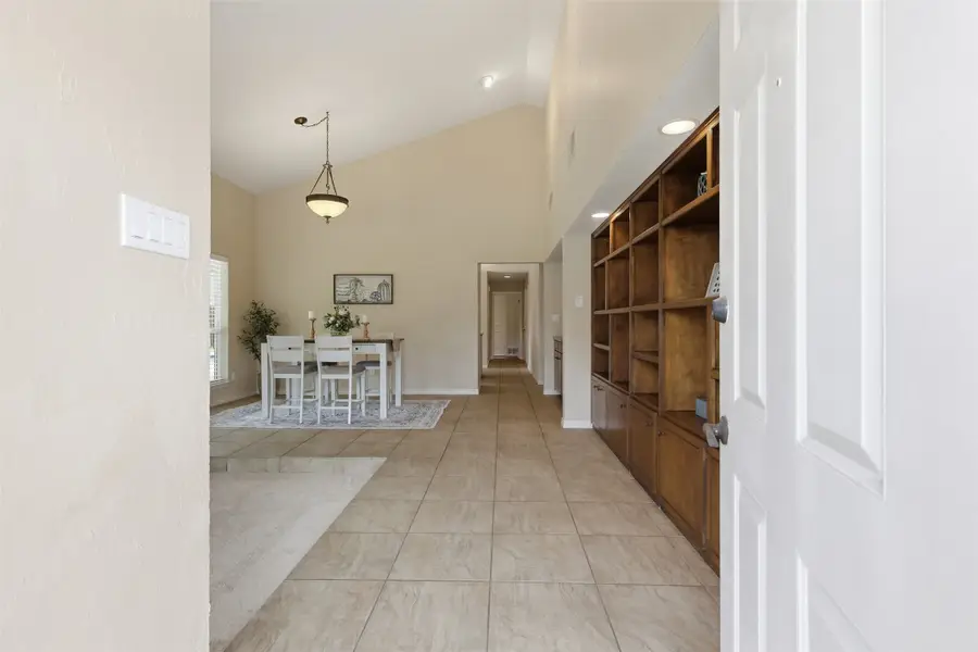 5527 Meadow Oak Street, North Richland Hills, TX 76180 - #2