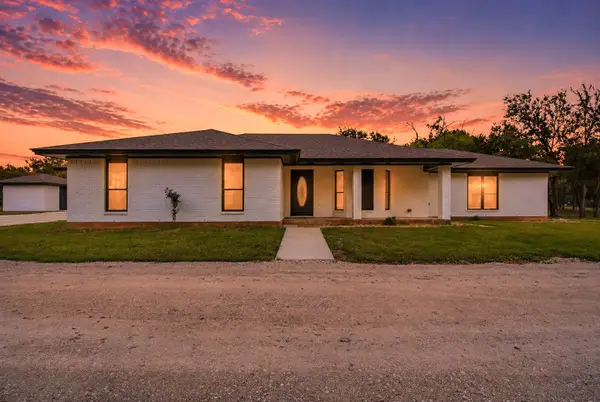 1070 Diamond Oaks Road, Stephenville, TX 76401