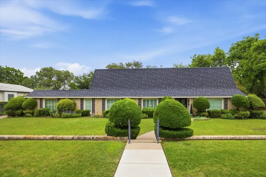 4017 Hildring Drive E, Fort Worth, TX 76109 - #2