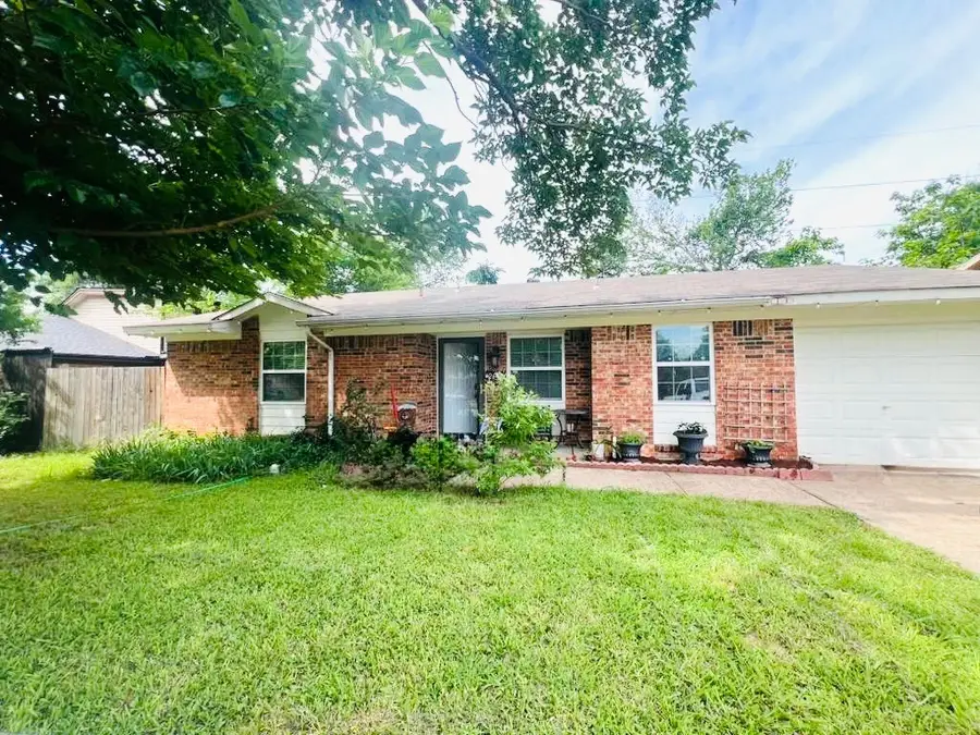 2646 Brady Lane, Grand Prairie, TX 75052 - #2