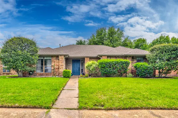2002 Lansdown Drive, Carrollton, TX 75010