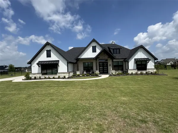 130 Meadow Lane, Gunter, TX 75058