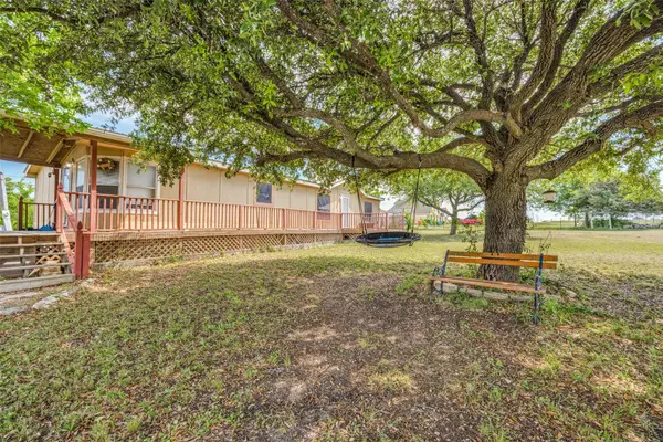 843 County Road 4900, Trenton, TX 75490