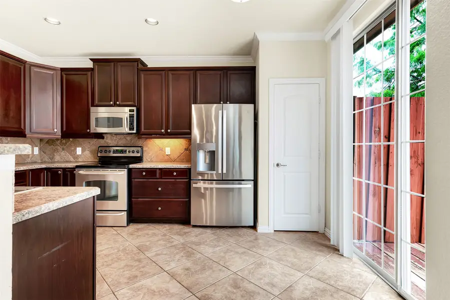 2556 Chambers Drive, Lewisville, TX 75067 - #3