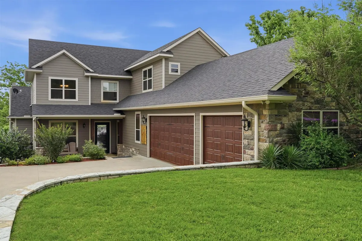 114 Blackfoot Trail, Lake Kiowa, TX 76240 - #1