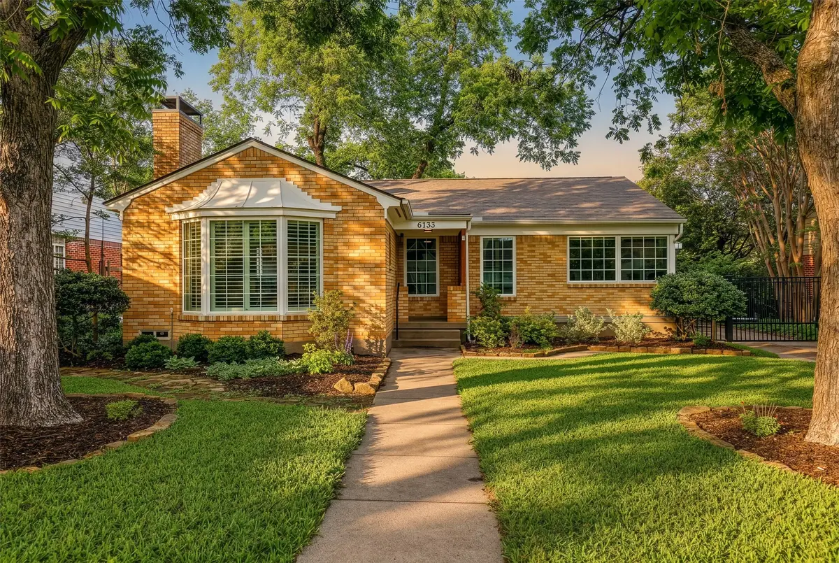 6133 Kenwood Avenue, Dallas, TX 75214 - #1