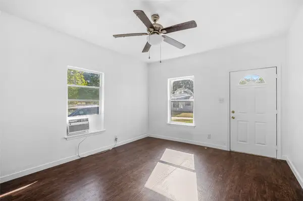 1417 E Chaffin Street, Sherman, TX 75090