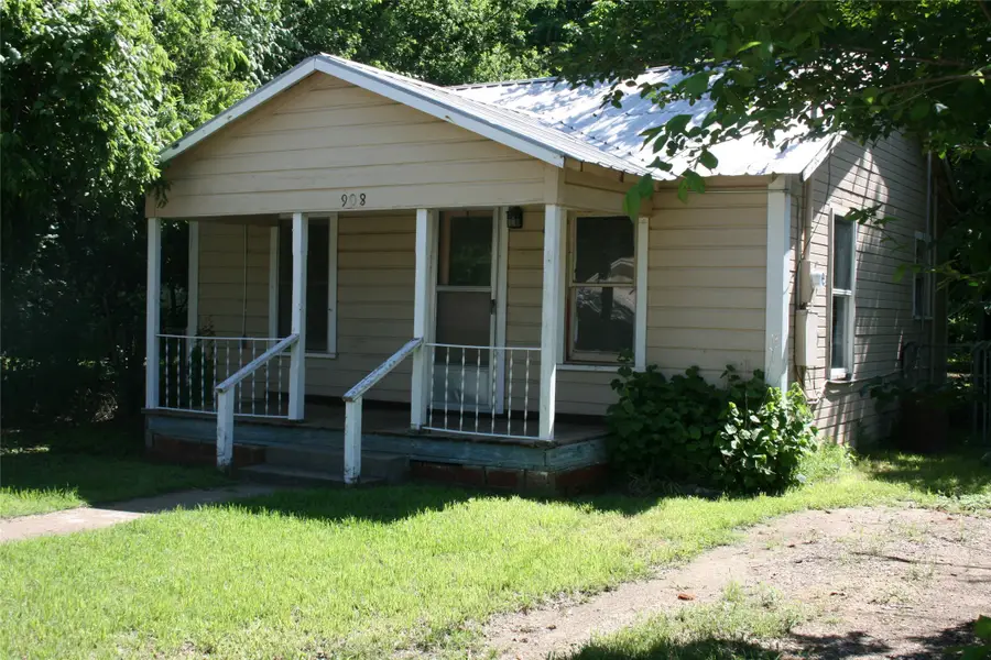908 Franklin Street, Weatherford, TX 76086 - #2