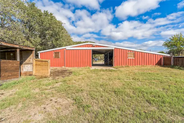 5094 E Mckinney Street, Denton, TX 76208