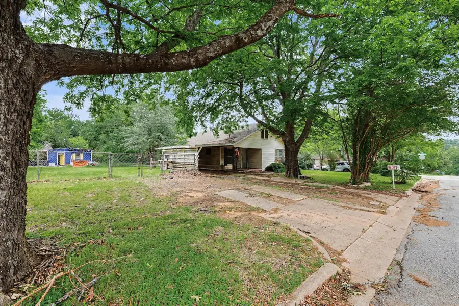 531 E Day Street, Denison, TX 75021 - #3