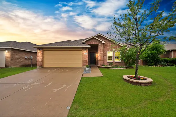 5705 Talons Crest Circle, Fort Worth, TX 76179