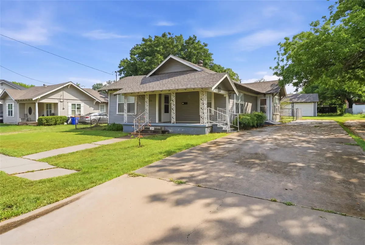 609 E Elm Street, Hillsboro, TX 76645 - #1