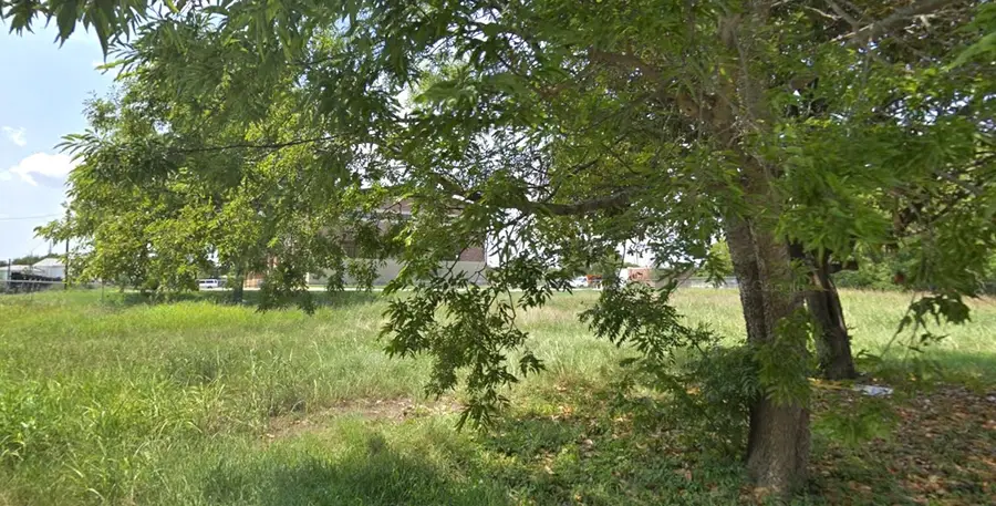 651 E 3rd Street, Lancaster, TX 75146 - #2
