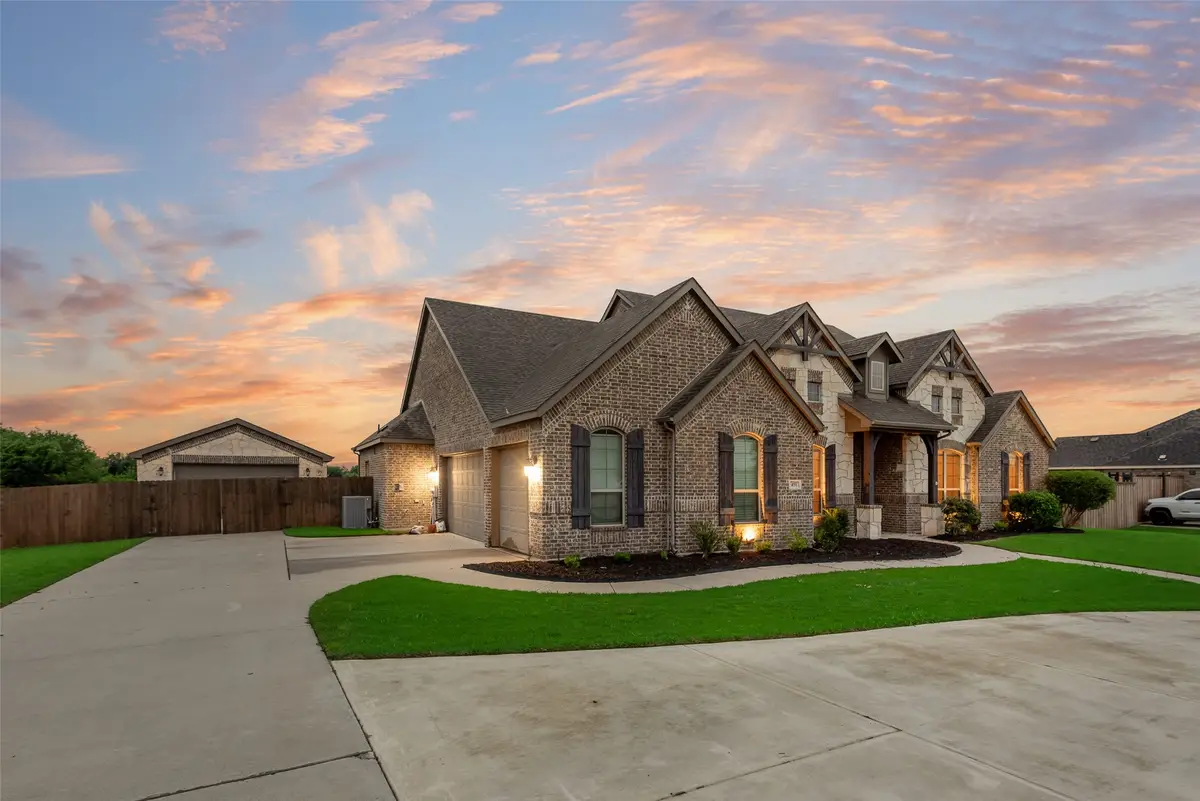 451 Holmes Avenue, Waxahachie, TX 75167 - #1