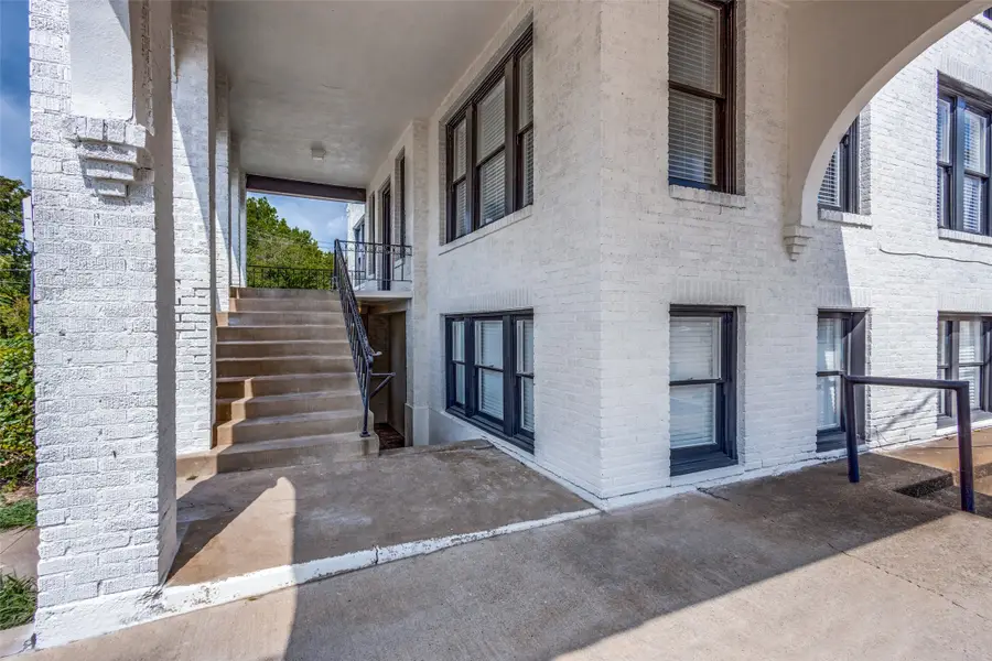 2309 Wesley Street, Greenville, TX 75401 - #2