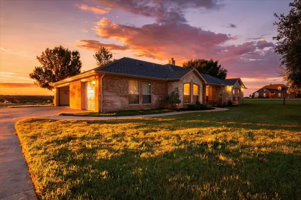 306 N Rolling Plains Drive, Rhome, TX 76078