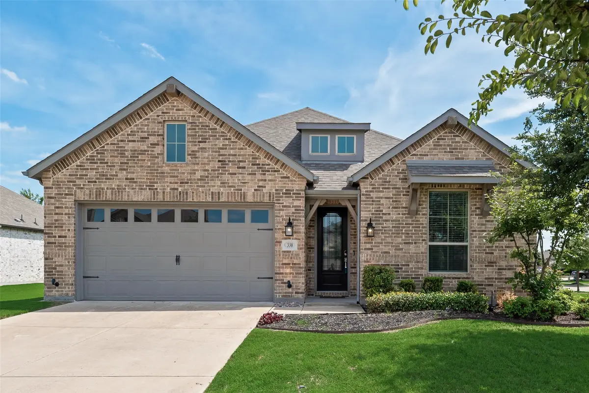 330 Windsor Street, Waxahachie, TX 75165 - #1