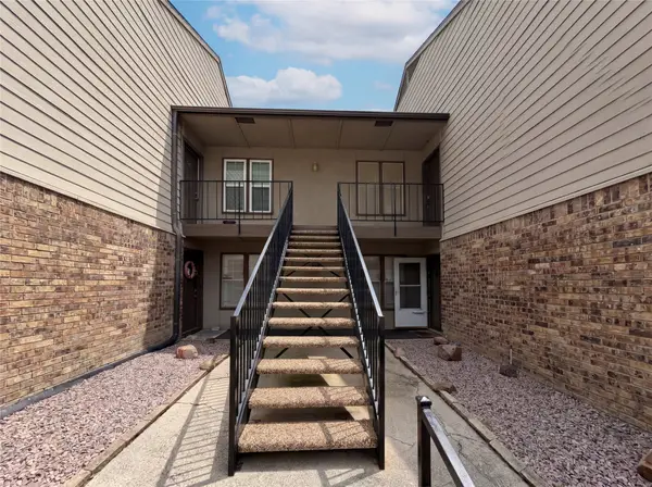 5300 Keller Springs Road #2075, Dallas, TX 75248