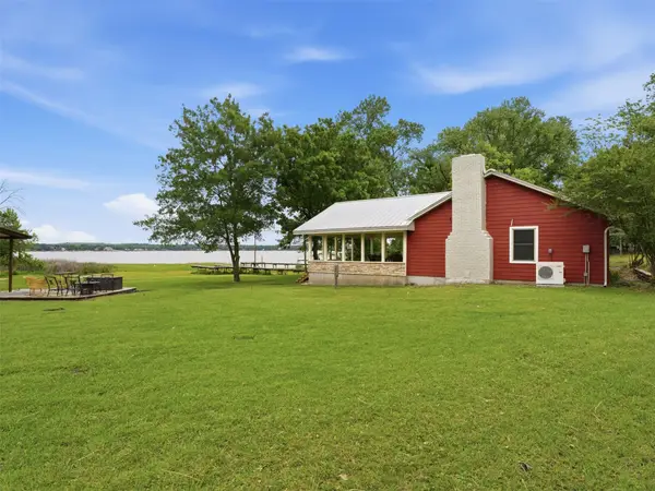 542 W Lake Drive, Weatherford, TX 76087