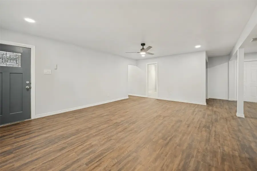 5520 Jewell Avenue, Fort Worth, TX 76112 - #3