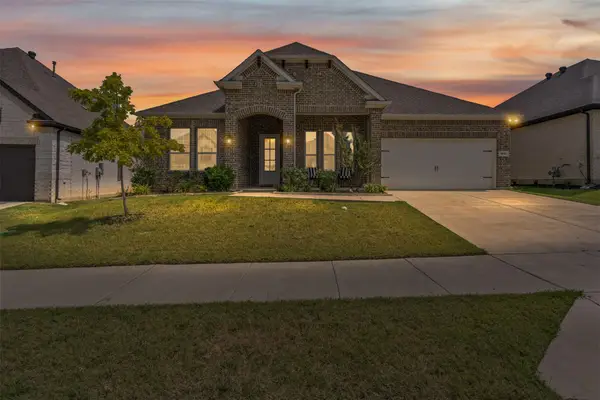 8909 Saddle Free Trail, Fort Worth, TX 76123
