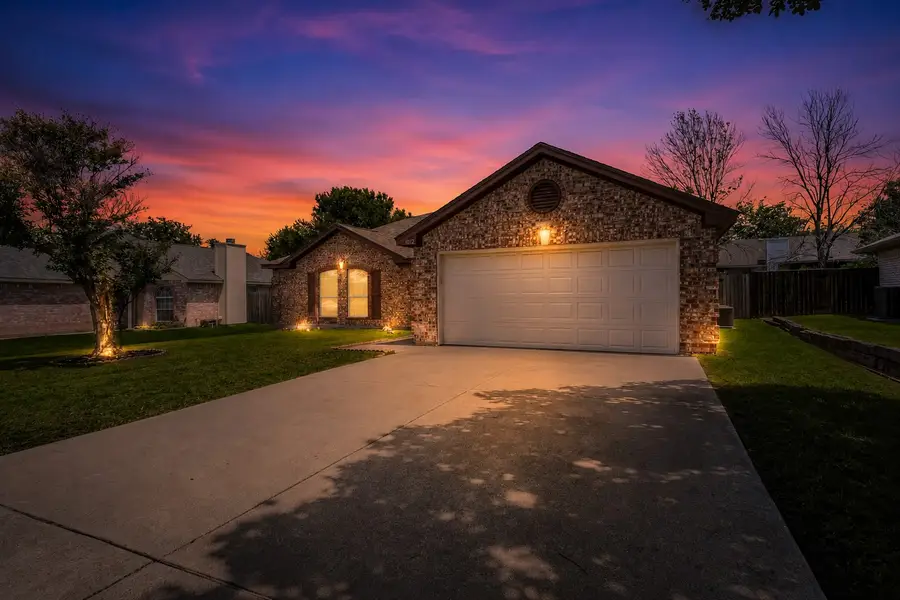 1012 High Crest Drive, Azle, TX 76020 - #3