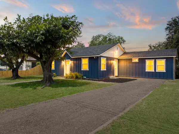 2520 Briarwood Lane, Bellmead, TX 76705