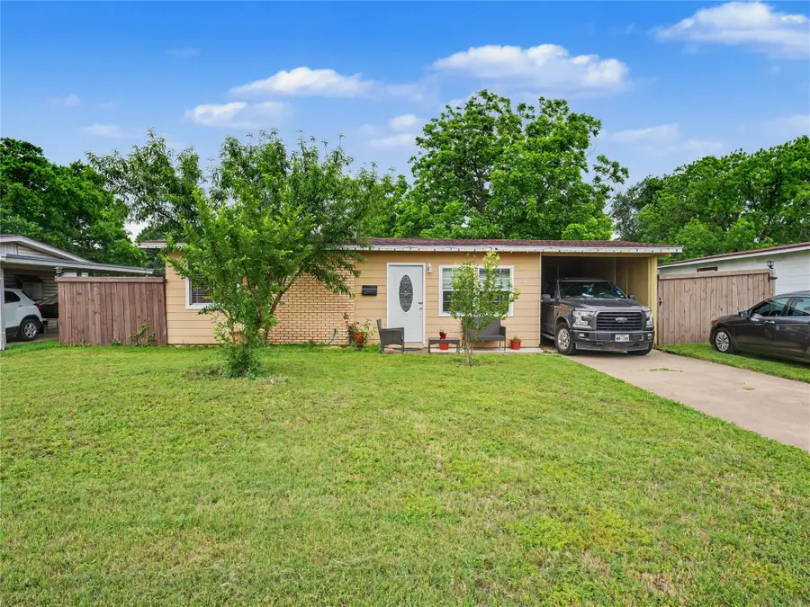 1217 California Parkway S, Fort Worth, TX 76134 - #2