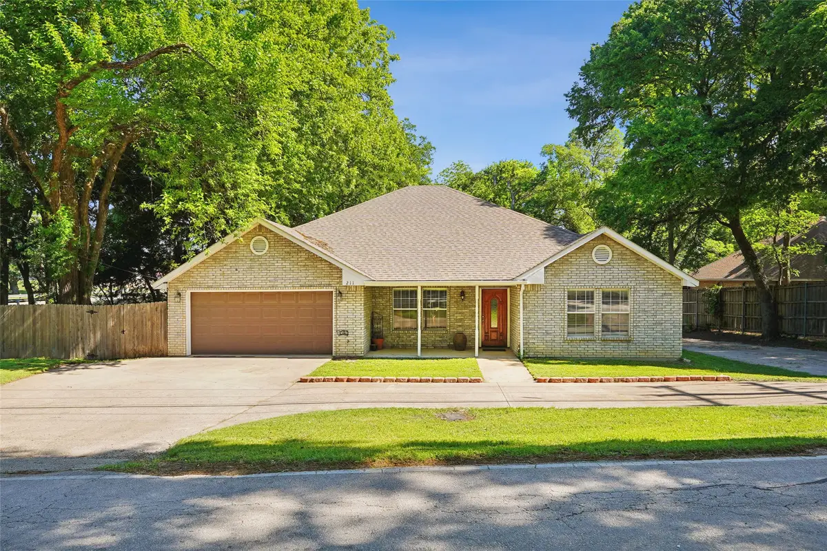 211 Ashford Lane, Midlothian, TX 76065 - #1