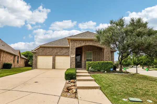 1441 Isabella Lane, Aubrey, TX 76227