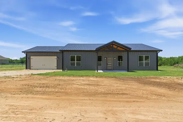 2501 Cowley Road, Whitt, TX 76490